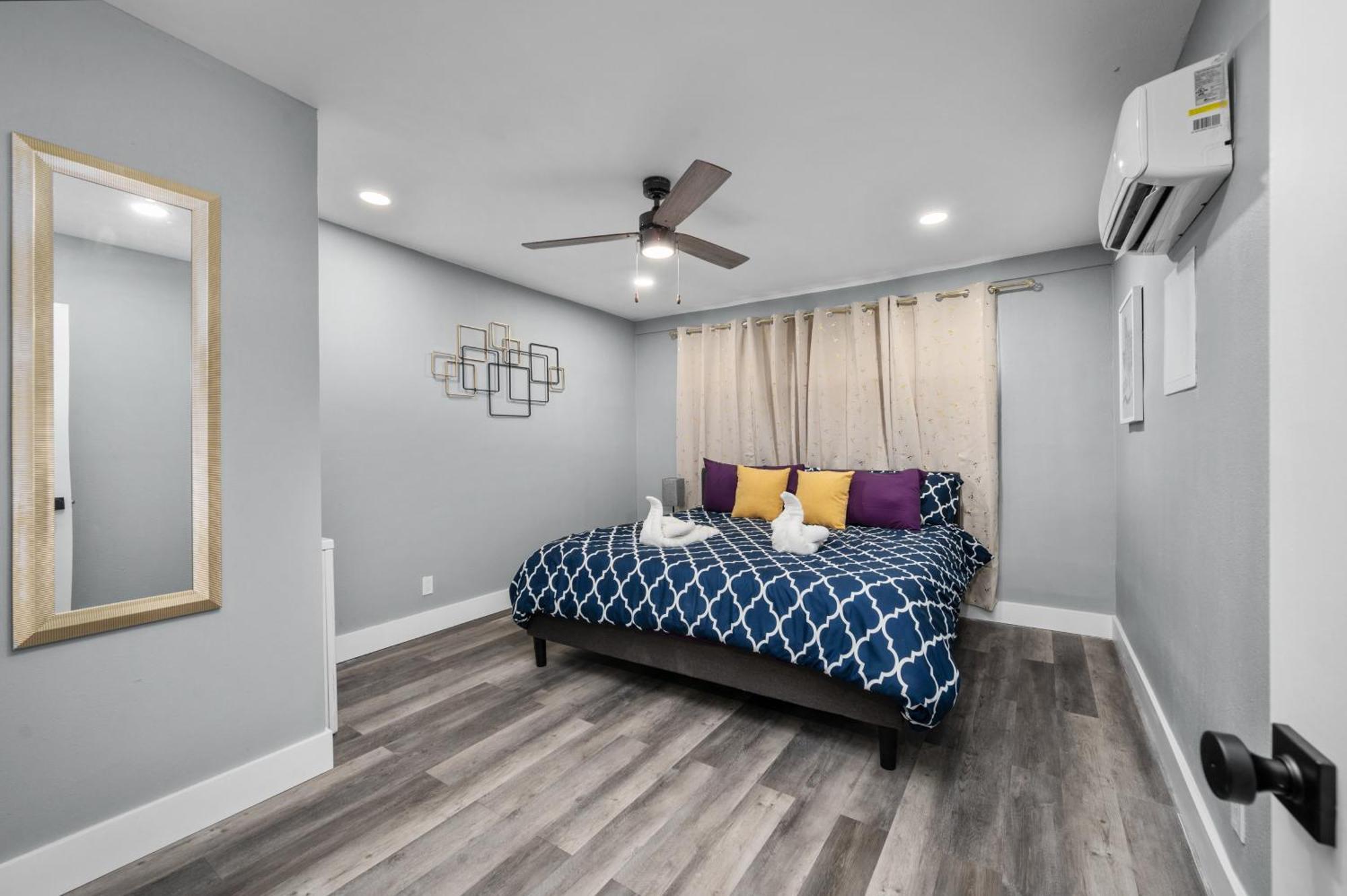 Modern 2Br City Center Getaway With Free Park Houston Exteriör bild