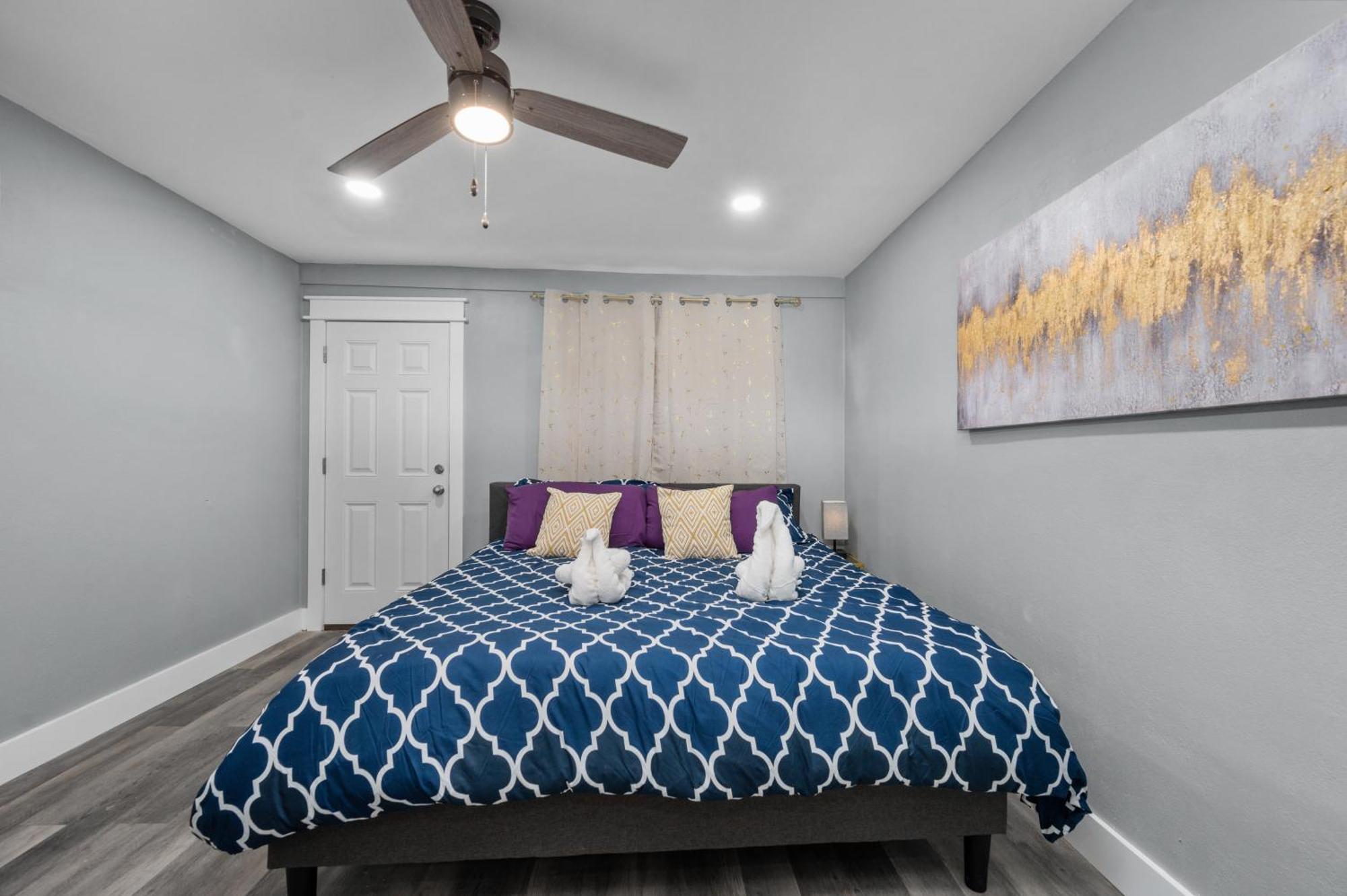 Modern 2Br City Center Getaway With Free Park Houston Exteriör bild