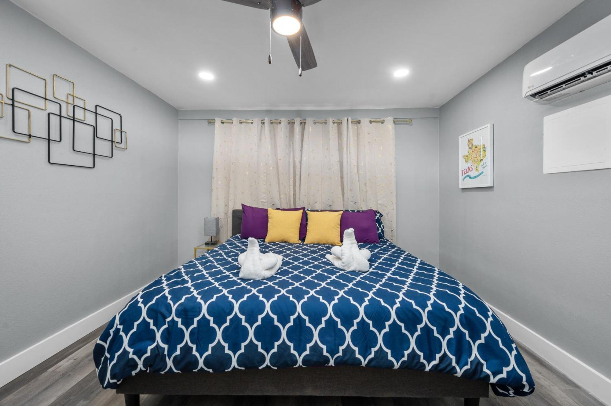 Modern 2Br City Center Getaway With Free Park Houston Exteriör bild